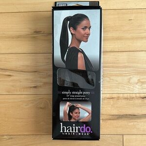 Hairdo by Hairuwear Simply Straight Pony Wrap in Chrstnut